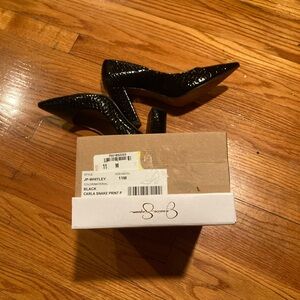 Jessica Simpson black Carla snake print